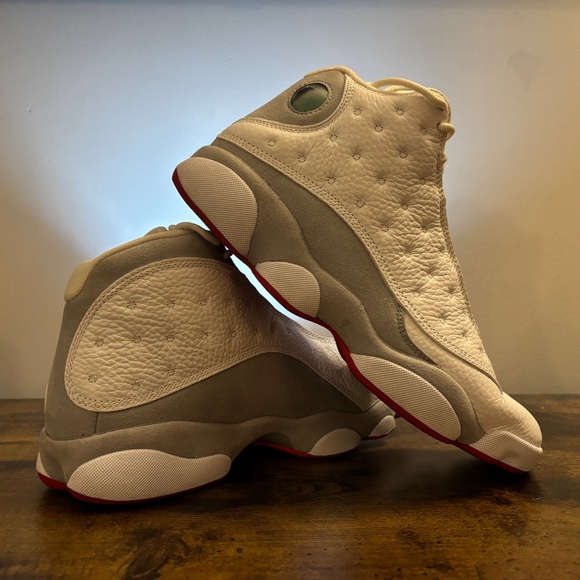 AIR JORDAN 13 RETRO - Picture 2 of 3